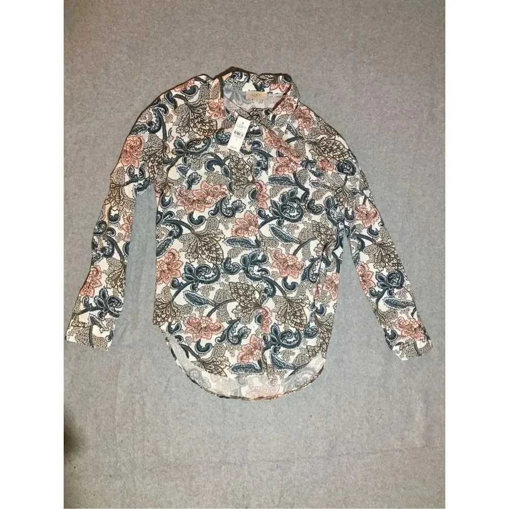 Womens Loft NWT Button Up Shirt Size Small Casual Paisley Print Pink Blue